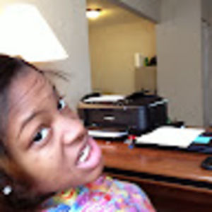 Meet your Posher, Mia